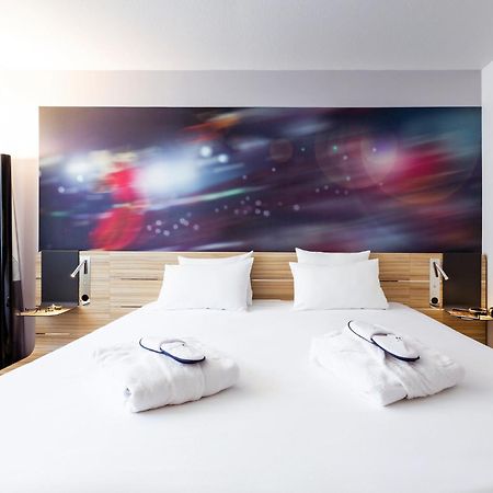 Novotel Limoges Le Lac Exterior foto
