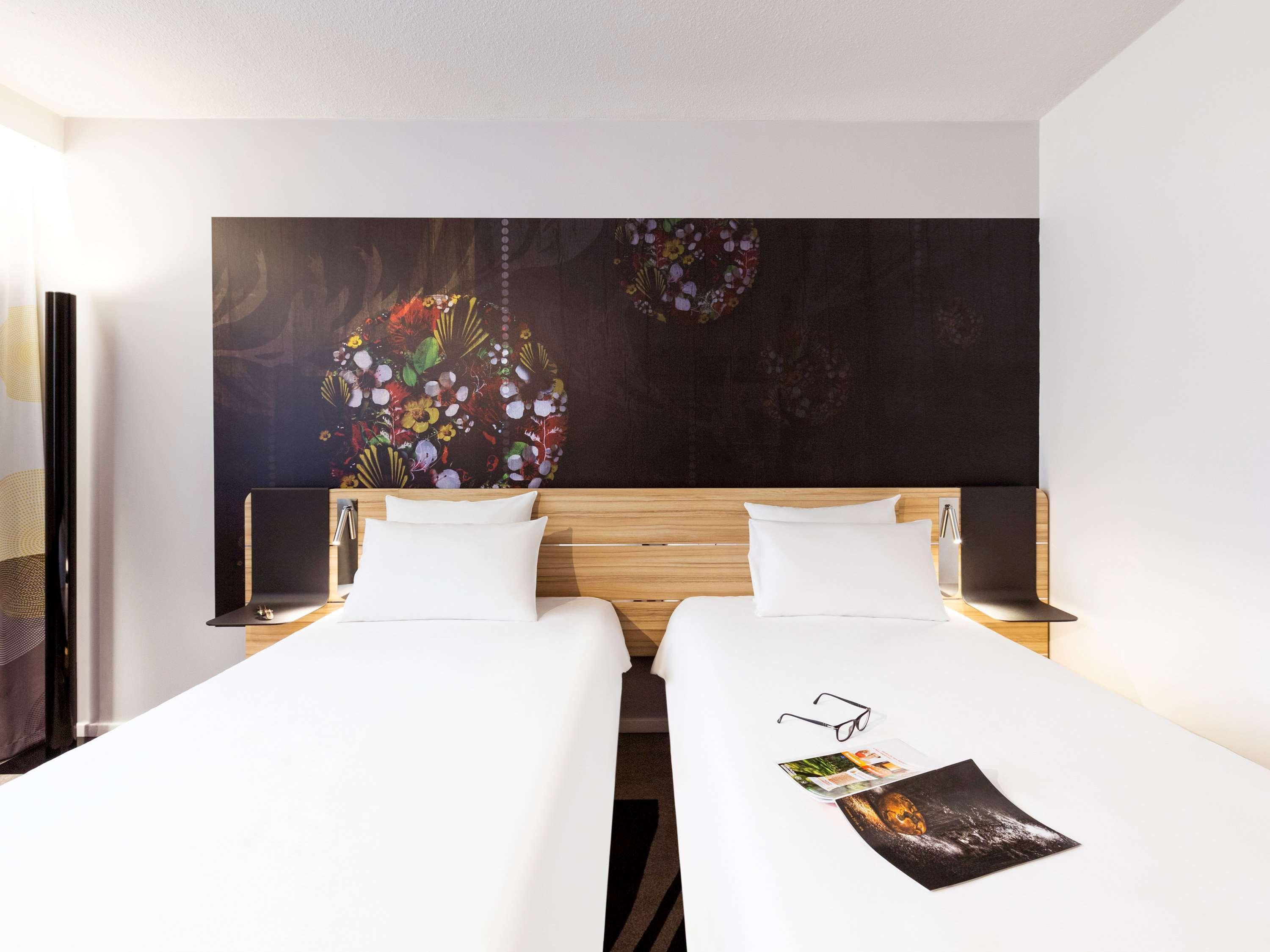 Novotel Limoges Le Lac Exterior foto