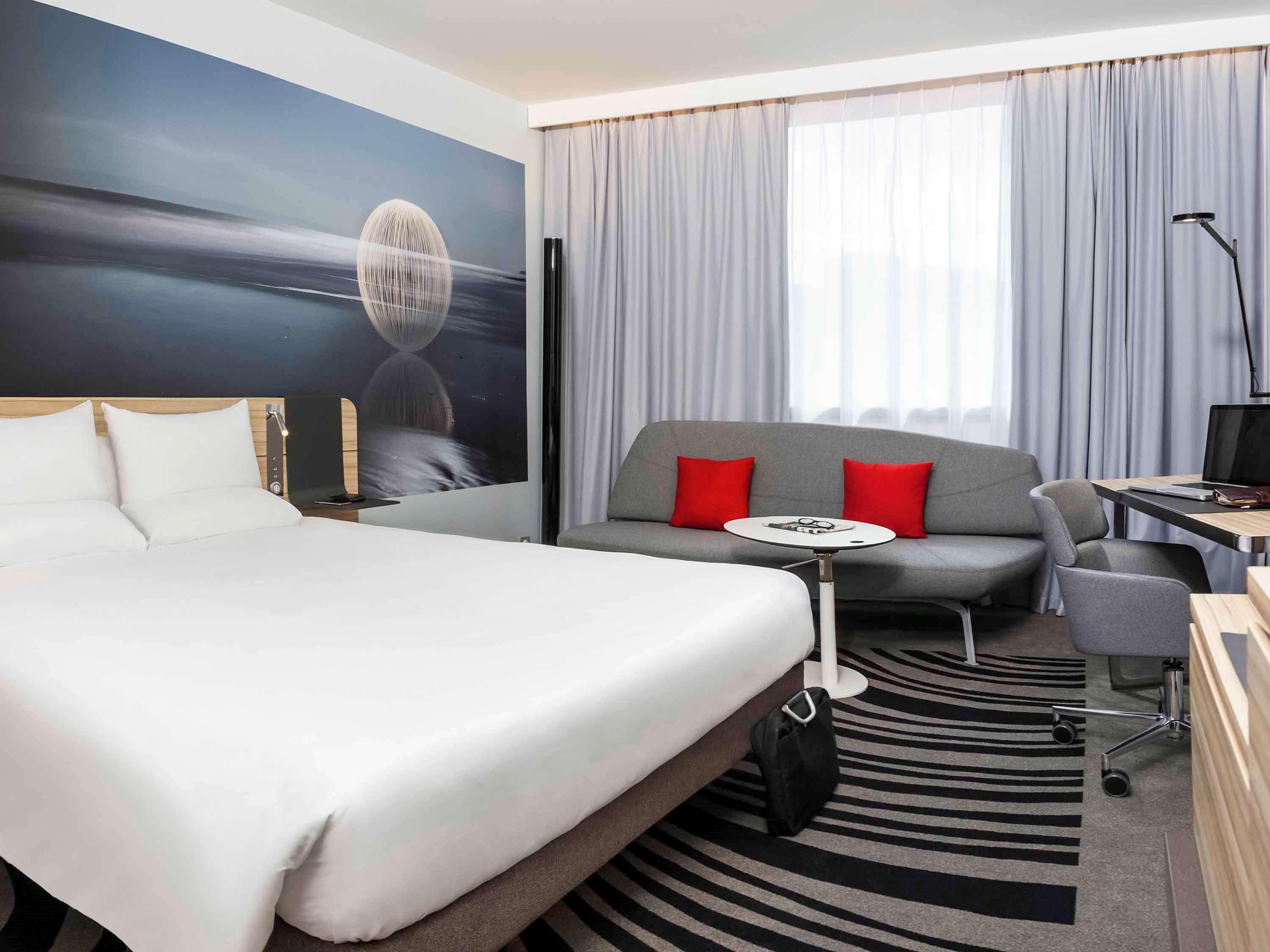 Novotel Limoges Le Lac Exterior foto