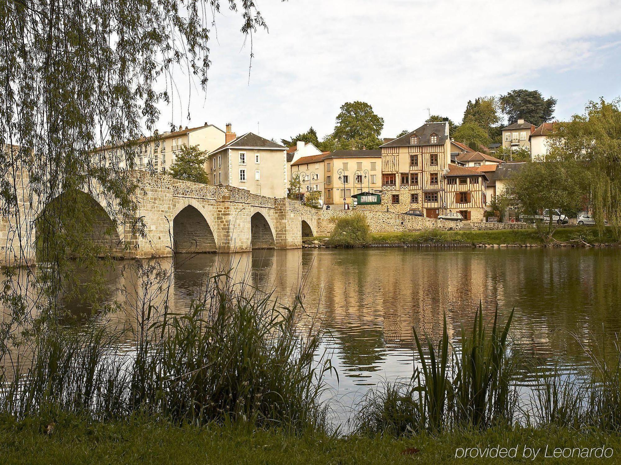 Novotel Limoges Le Lac Exterior foto